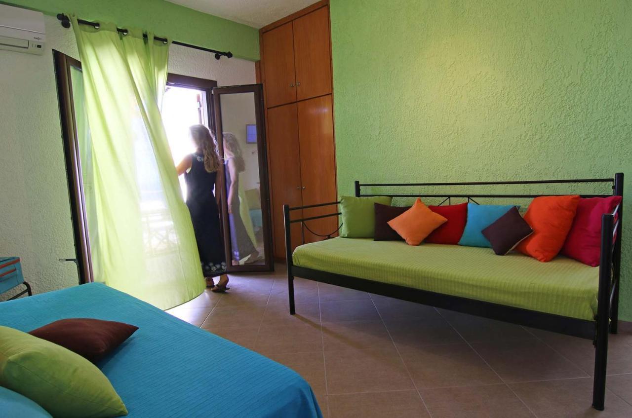 Anemi Apartments Armenistis  Extérieur photo
